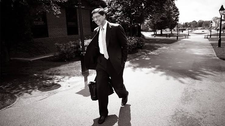 A Harvard Business Review o chamou de "o Gigante Gentil da Inovação".