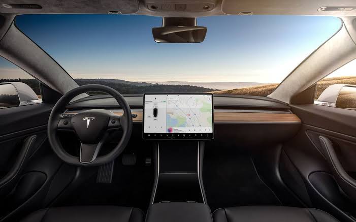 O interior do Tesla Model 3.