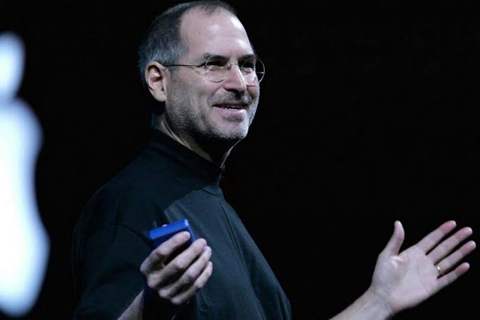 Segundo Walter Isaacson, em sua biografia Steve Jobs, o cofundador da Apple foi "profundamente influenciado" pelos conceitos de Christensen.